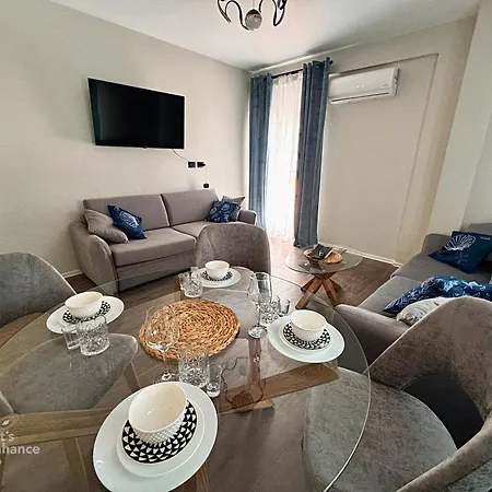 Apartment Allo *