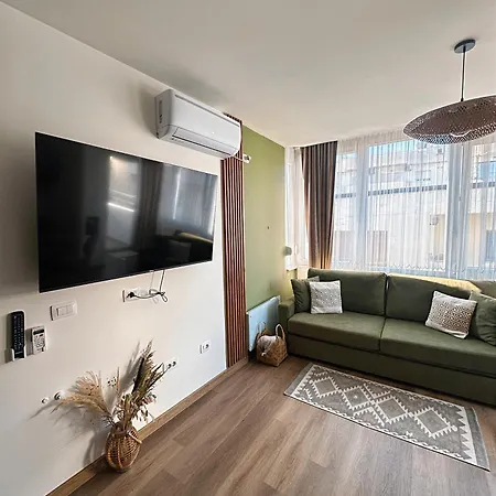 Allo Apartment *