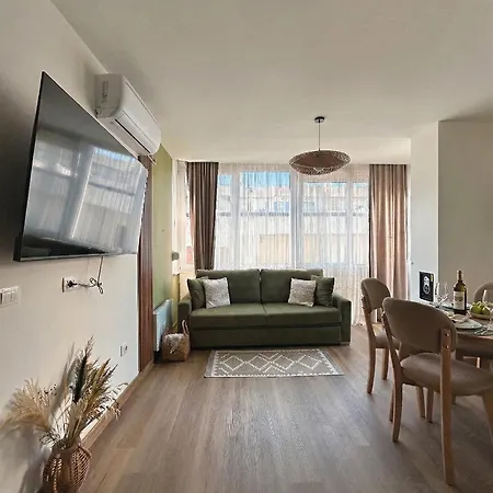 Allo Apartment *