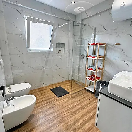 Allo *